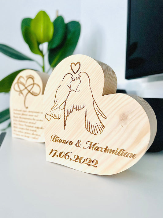 Herz aus Holz personalisierte Gravur massives Holzherz als Geschenk für Partner/Mama/Hochzeit/Brautpaar Wunschnamen individuell